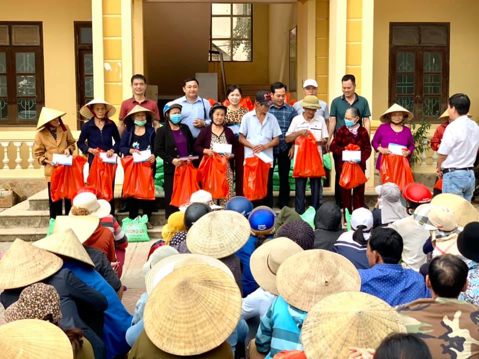 Xúc động cuộc hành trình thiện nguyện “Sát cánh cùng Miền Trung ruột thịt”