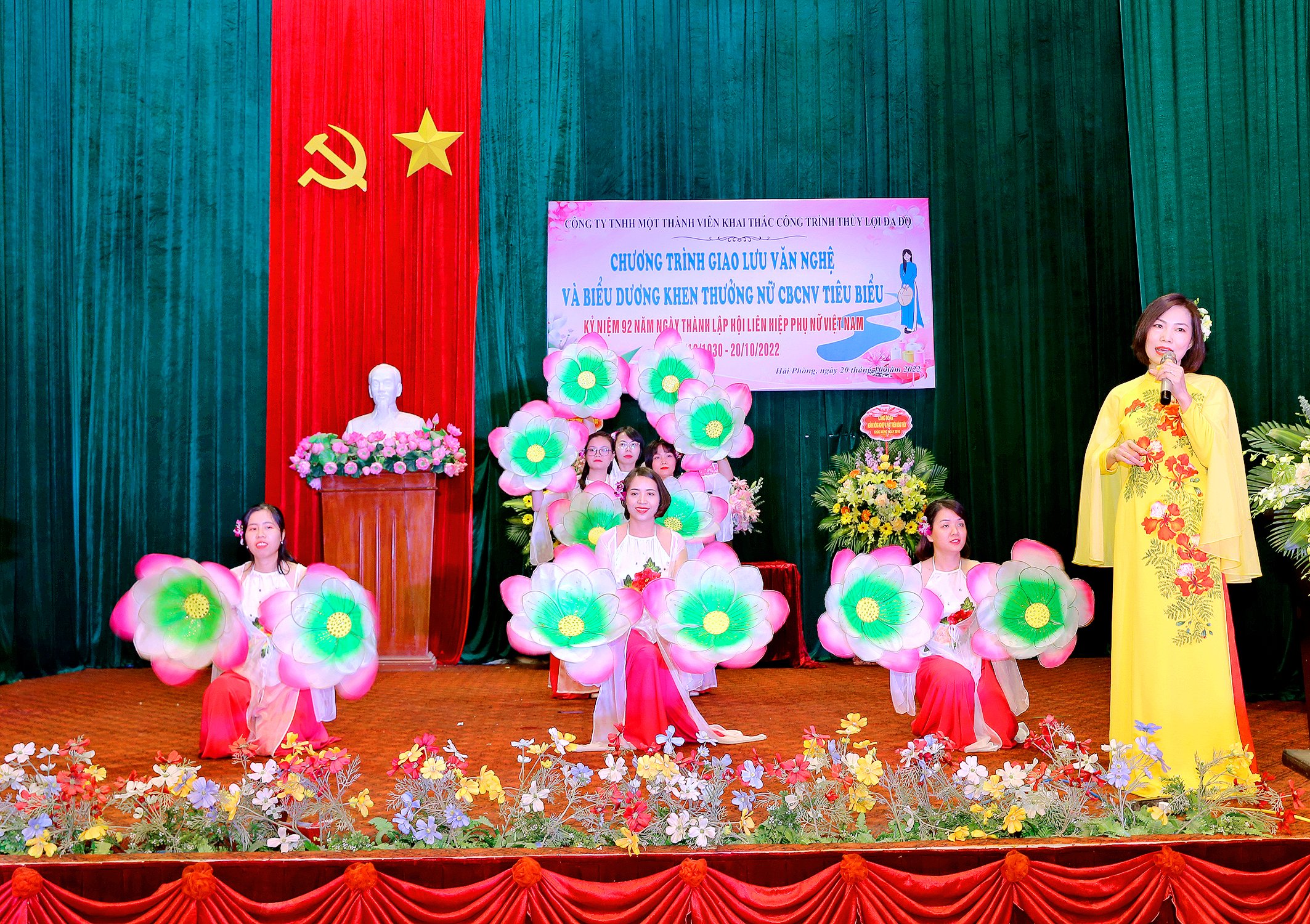 Chào mừng kỷ niệm 92 năm ngày Phụ nữ Việt Nam 20-10