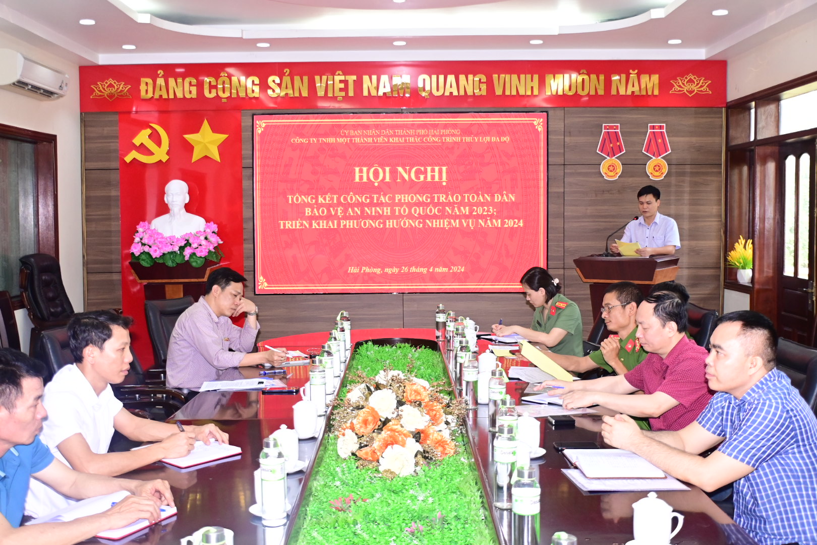 Thực hiện tốt phong trào bảo vệ an ninh Tổ quốc góp phần thúc đẩy hoạt động sản xuất- kinh doanh