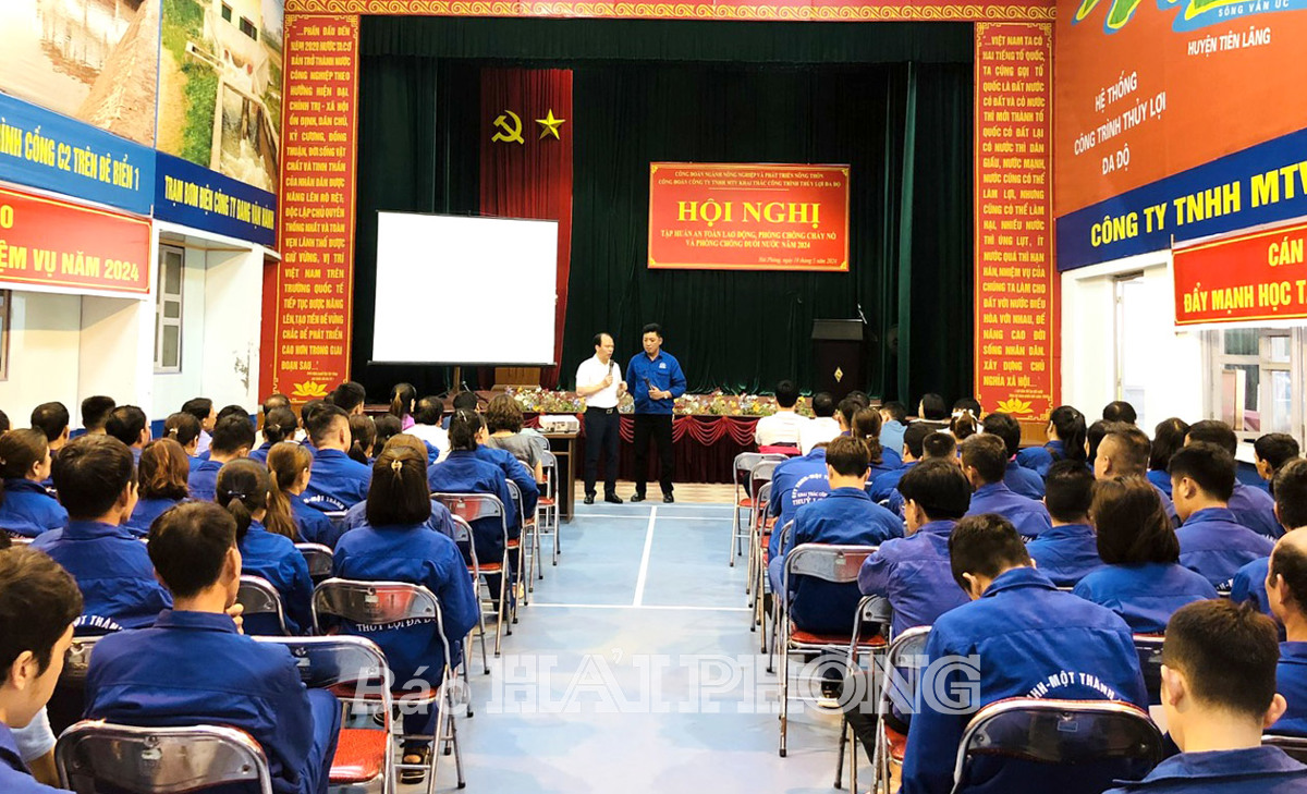 Gần 200 cán bộ, người lao động được tập huấn an toàn lao động