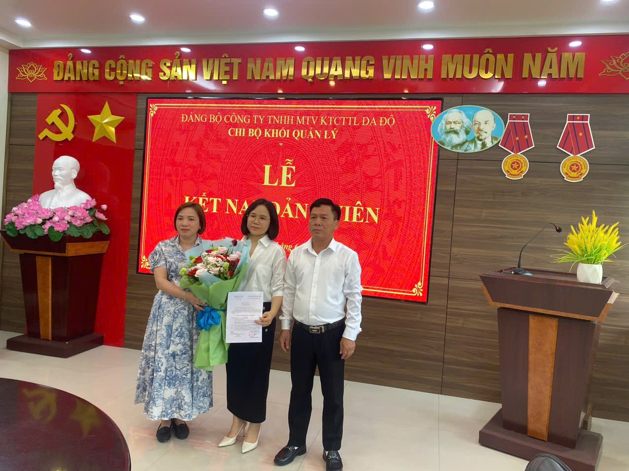 Lễ kết nạp Đảng viên mới và Hội nghị sơ kết công tác đảng